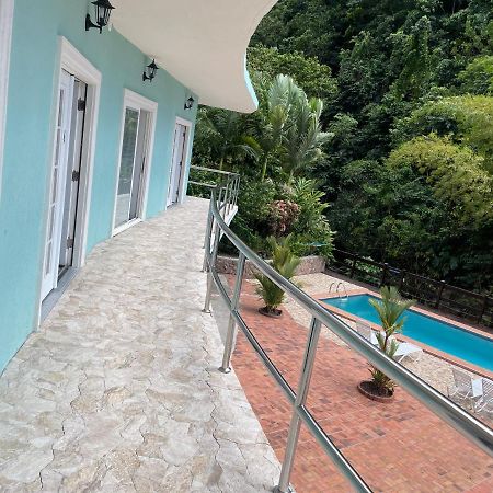 Toraille Waterfall Poolside Apartment Soufriere Exterior photo
